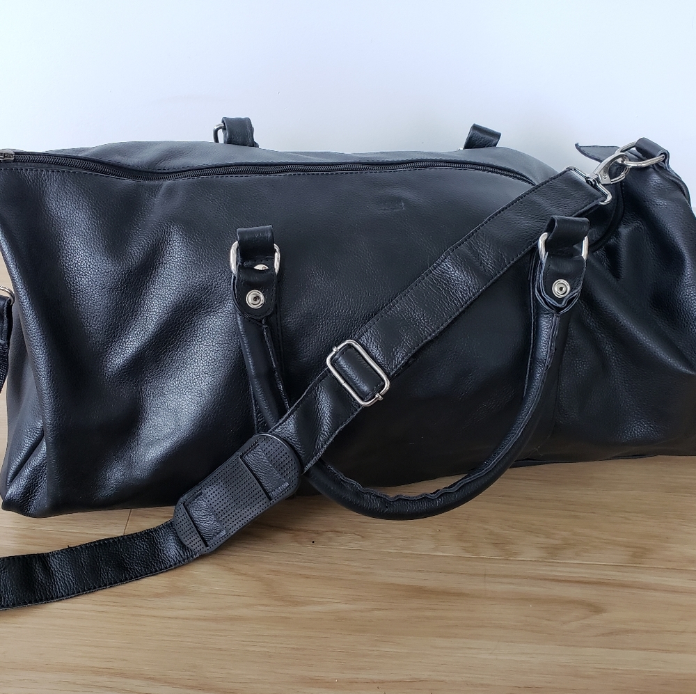Elegant Black Travel Bag